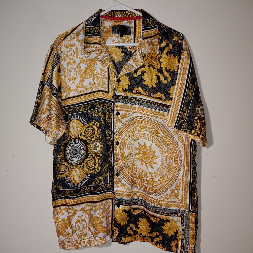Baroque Gold Wearable Art Short Sleeves Button Up Shirt Size L Gold Black
